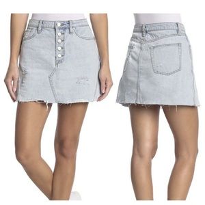 We The Free Denim Distressed Button Fly Mini Skirt Size 27